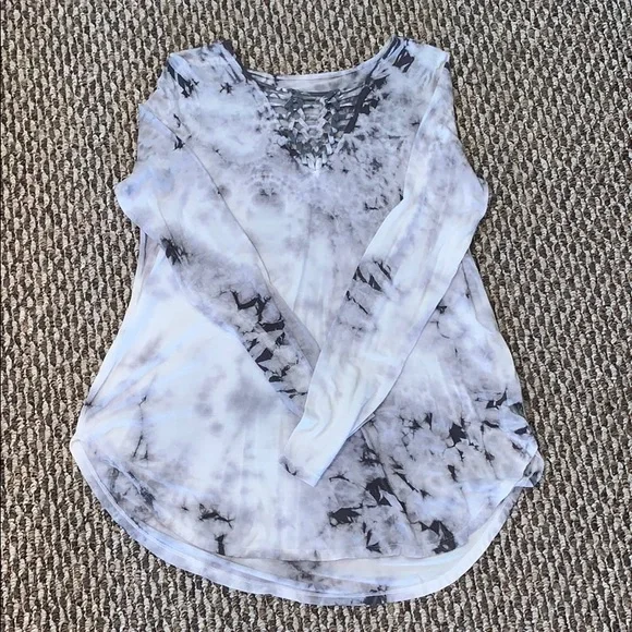 American Eagle Soft & Sexy long sleeve shirt - Picture 1 of 3